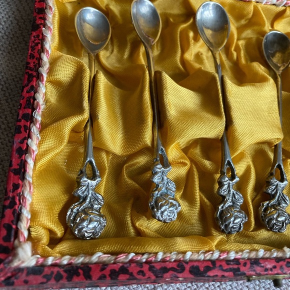 6 Silver Plated Tea Spoons, 70s, Vintage, in the original box, Floral, Rose - Picture 2 of 5